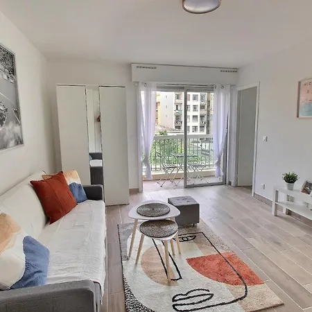 Apartment Cosy En Plein Coeur De La Liberation *